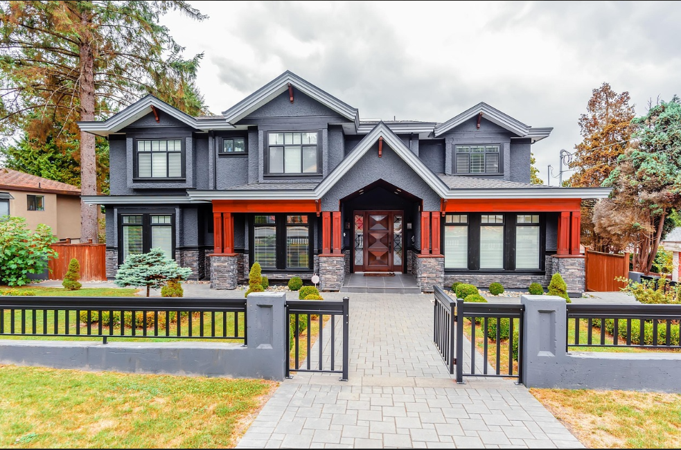 7 Essential Home Upgrades Every Homeowner Should Consider